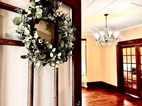 Entry Way - 518 2nd Ave S, Loretto, TN 38469 photo 1 of 7