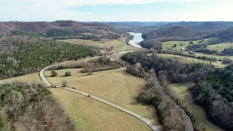 929 Wartrace Hwy, Pleasant Shade, TN 37145