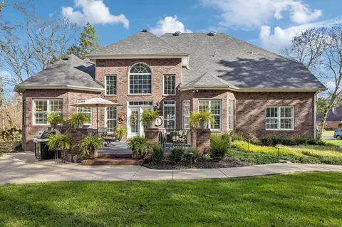 2306 Garrison Cv, Murfreesboro, TN 37130
