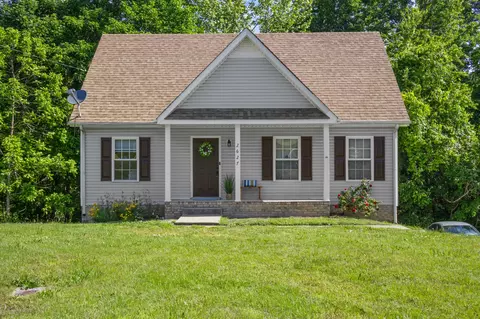 2627 Elkmont Dr, Clarksville, TN 37040