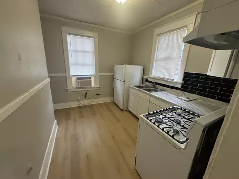 Kitchen - 2012 Carnes Ave, Memphis, TN 38114 photo 2 of 6