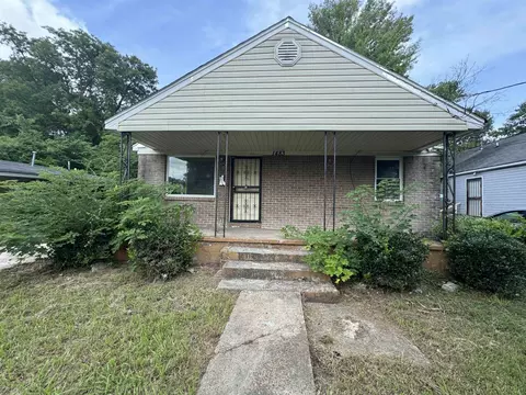 1483 S Mclean Blvd, Memphis, TN 38114