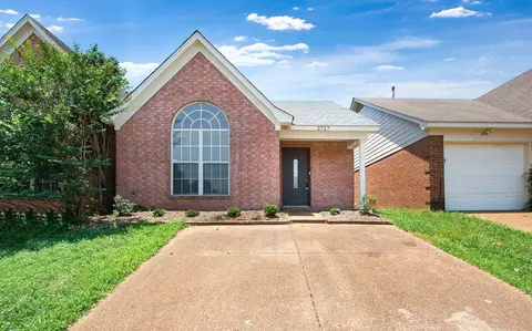 2727 Maggie Woods Pl, Arlington, TN 38002