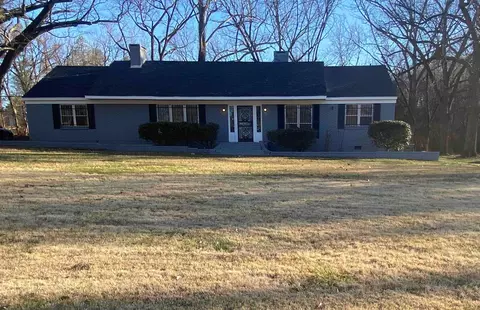 2069 E Raines Rd, Memphis, TN 38116 photo 1