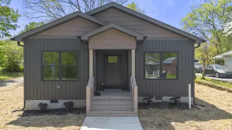 682 9th St SE, Cleveland, TN 37311
