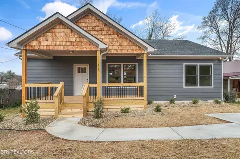 411 Glenoaks Dr, Knoxville, TN 37912