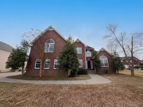 102 Riverbirch Ln, Hendersonville, TN 37075