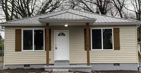 820 Gracey Ave, Clarksville, TN 37040