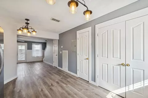 Entry Way - 306 Arapaho Dr, Murfreesboro, TN 37128 photo 2 of 4