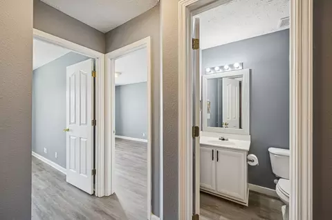 Entry Way - 306 Arapaho Dr, Murfreesboro, TN 37128 photo 4 of 4