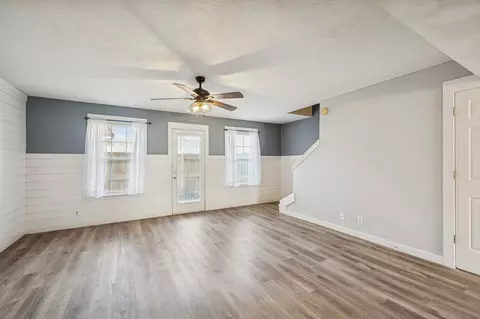 Living - 306 Arapaho Dr, Murfreesboro, TN 37128 photo 1 of 4