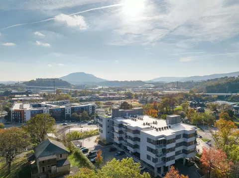 411 Fairpoint St #306, Chattanooga, TN 37405