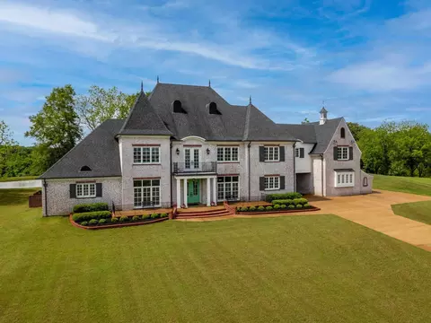 245 Cypress Lake Cv, Arlington, TN 38002