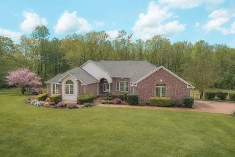 230 Oak Ridge Dr, Henderson, TN 38340