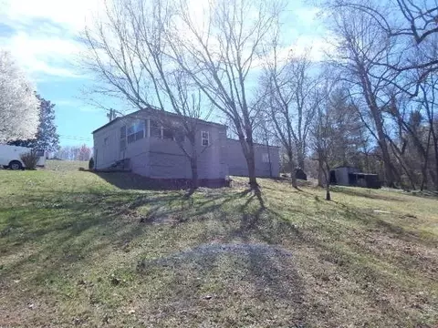 126 Jones Hollow Rd, Mcminnville, TN 37110