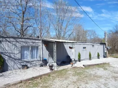 126 Jones Hollow Rd, Mcminnville, TN 37110