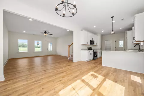 631 Vrabel Rd, Murfreesboro, TN 37130 photo 3