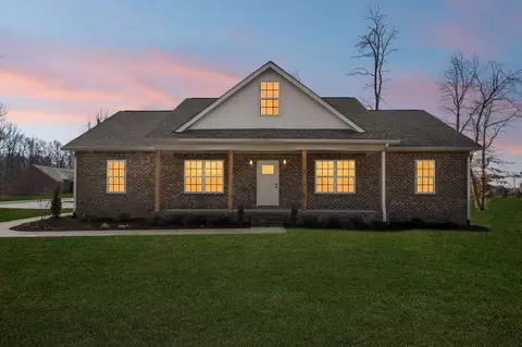 358 Froedge Dr, Lafayette, TN 37083