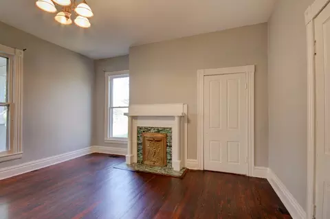 Living - 389 Third St, Guthrie, KY 42234 photo 6 of 12