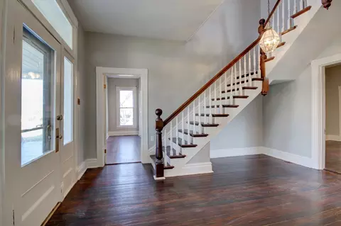 Entry Way - 389 Third St, Guthrie, KY 42234 photo 5 of 7