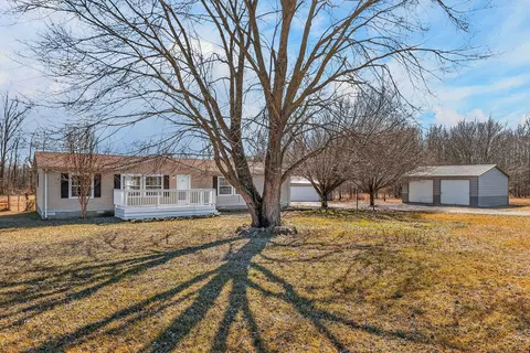 10738 W Green Hill Rd, Smithville, TN 37166