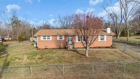 579 Magnolia Dr, Clarksville, TN 37042
