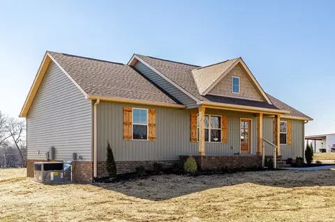 676 Chipman Rd, Bethpage, TN 37022 photo 2