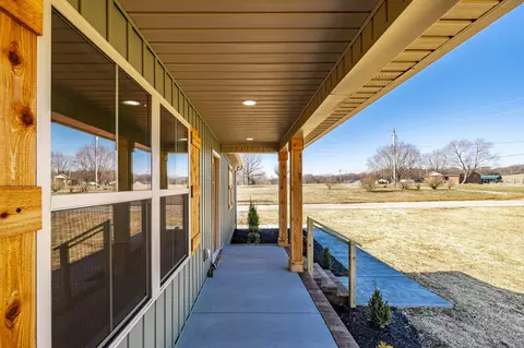 676 Chipman Rd, Bethpage, TN 37022 photo 22