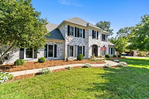 Exterior - 1802 Somerset Dr, Murfreesboro, TN 37129 photo 11 of 15