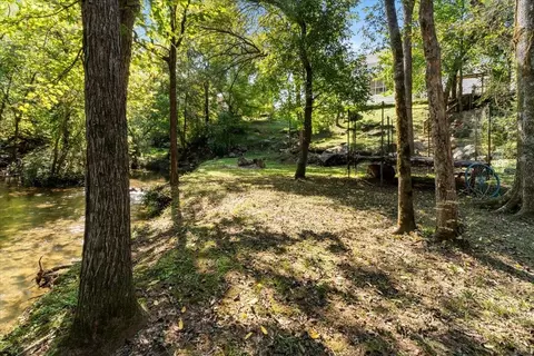 Exterior - 1802 Somerset Dr, Murfreesboro, TN 37129 photo 7 of 15