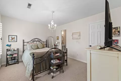 Bedroom - 1802 Somerset Dr, Murfreesboro, TN 37129 photo 7 of 10