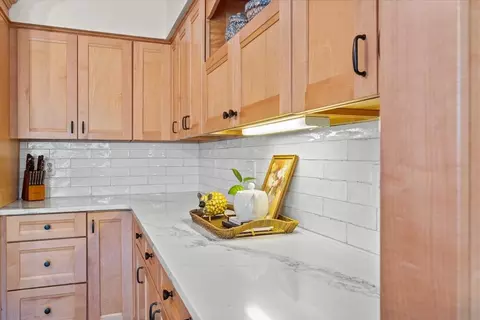 Kitchen - 1802 Somerset Dr, Murfreesboro, TN 37129 photo 3 of 4