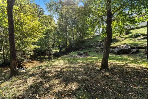 Exterior - 1802 Somerset Dr, Murfreesboro, TN 37129 photo 6 of 15