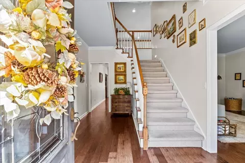 Entry Way - 1802 Somerset Dr, Murfreesboro, TN 37129 photo 1 of 13