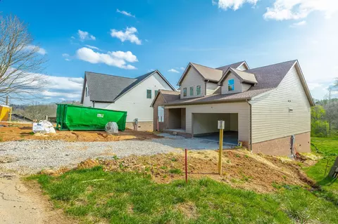 676 Courtney Ln, Chattanooga, TN 37415