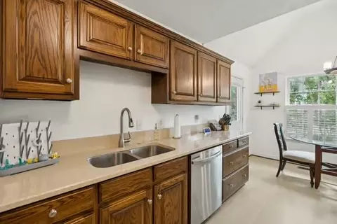 Kitchen - 1403 Cree Ct, Murfreesboro, TN 37129 photo 3 of 3