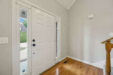 Entry Way - 1403 Cree Ct, Murfreesboro, TN 37129 photo 2 of 6
