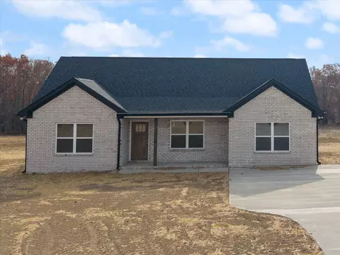 77 Dukes Park Rd, Summertown, TN 38483