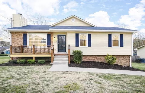 121 Hillwood Dr, Hendersonville, TN 37075