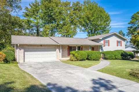 3912 S Mission Oaks Dr, Chattanooga, TN 37412