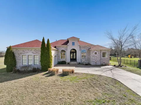 2133 Gorden Xing, Gallatin, TN 37066