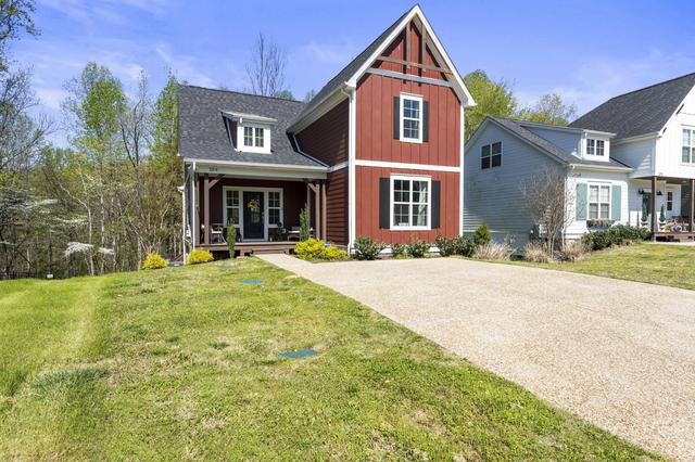 384 Evans Dr, Tullahoma, TN 37388