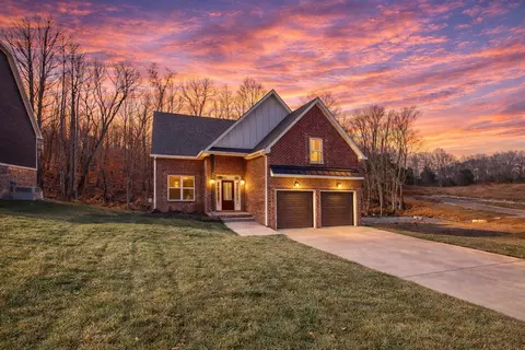 1208 Rooster Ridge Rd, Pleasant View, TN 37146