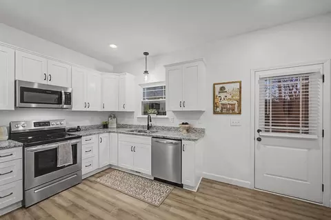 Kitchen - 732 Lucas Rd, Dickson, TN 37055 photo 1 of 2