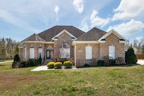 12 Sonoma Dr, Fayetteville, TN 37334