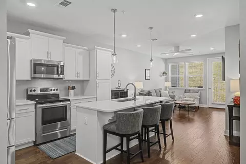 6000 Shadow Green Dr #201, Franklin, TN 37064