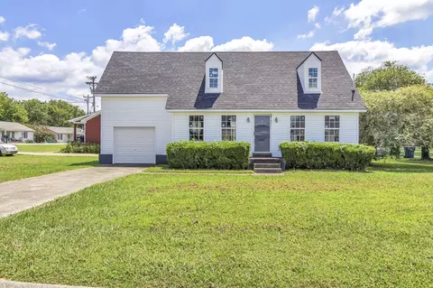 611 Fairgrounds Ct, Lebanon, TN 37087