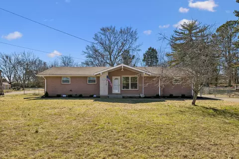1614 Trinity Cir, Lebanon, TN 37087