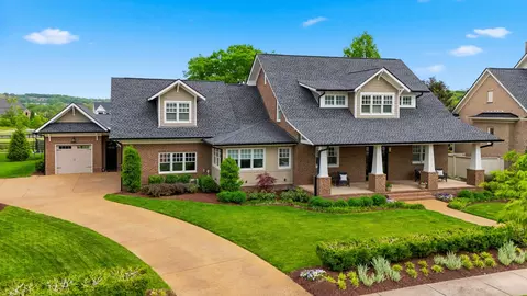 5182 Wildings Blvd, College Grove, TN 37046