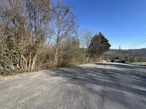 325 Brownview Dr, Red Bank, TN 37415